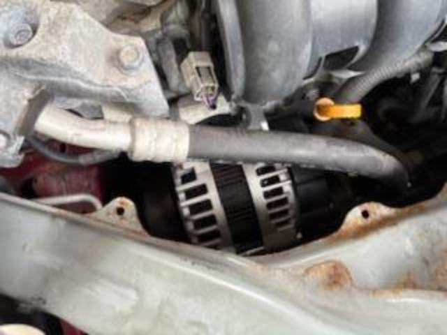 日産　ノート　車検　オルタネーター交換
沖縄市　北中城村　うるま市　宜野湾市　浦添市　西原町　北谷町