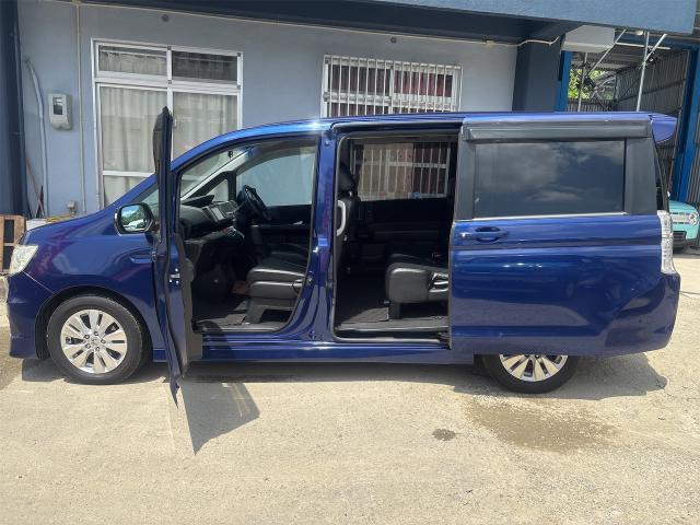 ホンダ　ステップワゴン　クリーニング・清掃
沖縄市　北中城村　うるま市　宜野湾市　浦添市　西原町　北谷町