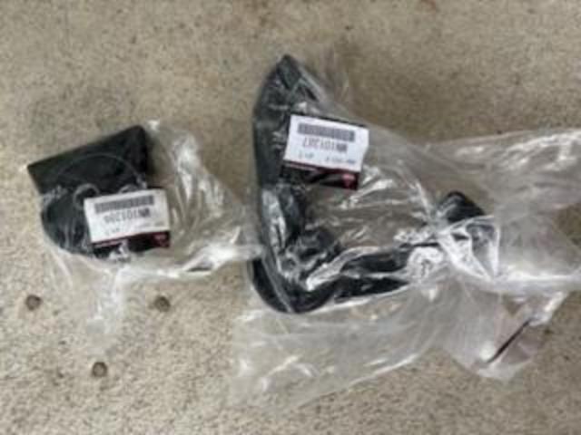 三菱　デリカＤ：５　エンジン関連修理・整備 エンジンマウント交換、ファンベルト交換、テンショナープーリー交換
沖縄市　北中城村　うるま市　宜野湾市　浦添市　西原町　北谷町