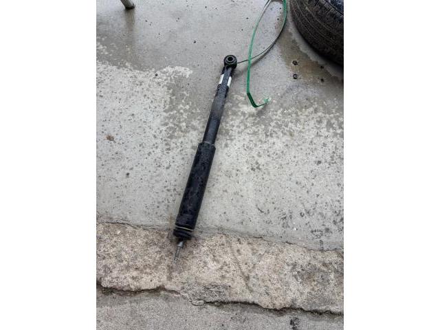 スズキ　スイフト　サスペンション・足回りパーツ取付
沖縄市　北中城村　うるま市　宜野湾市　浦添市　西原町　北谷町