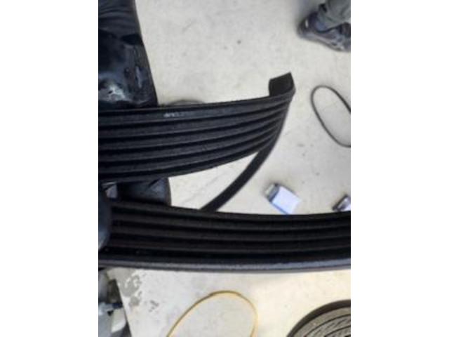 マツダ　ビアンテ　エンジン関連修理・整備　ファンベルト交換
沖縄市　北中城村　うるま市　宜野湾市　浦添市　西原町　北谷町