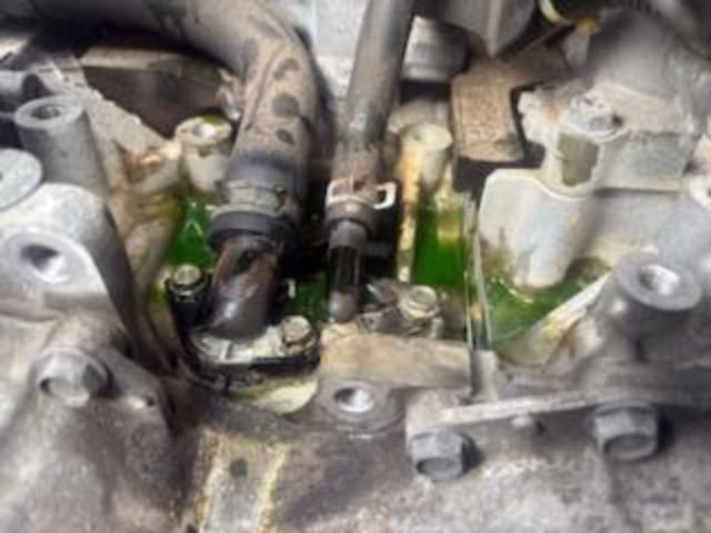 スバル　インプレッサスポーツ　エンジン関連修理・整備　クーラント漏れ、点検
沖縄市　北中城村　うるま市　宜野湾市　浦添市　西原町　北谷町