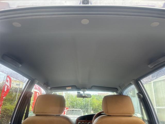 ダイハツ　ミラジーノ　クリーニング・清掃
沖縄市　北中城村　うるま市　宜野湾市　浦添市　西原町　北谷町