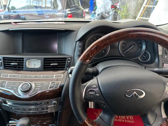 日産　フーガ　クリーニング・清掃
沖縄市　北中城村　うるま市　宜野湾市　浦添市　西原町　北谷町