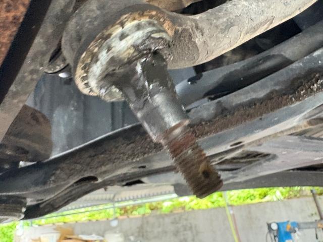 ホンダ　フリードハイブリッド　車検　ブレーキフルード、タイロッドエンドブーツ、ロアボールブーツ交換
沖縄市　北中城村　うるま市　宜野湾市　浦添市　西原町　北谷町