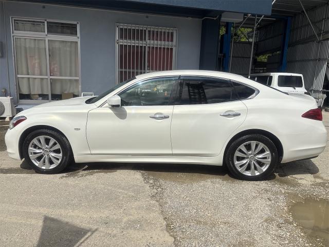 日産 フーガ クリーニング・清掃
沖縄市 北中城村 うるま市 宜野湾市 浦添市 西原町 北谷町