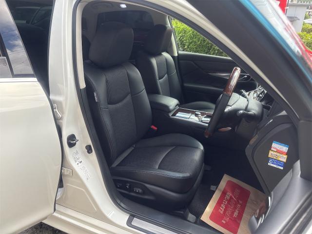 日産　フーガ　クリーニング・清掃
沖縄市　北中城村　うるま市　宜野湾市　浦添市　西原町　北谷町
