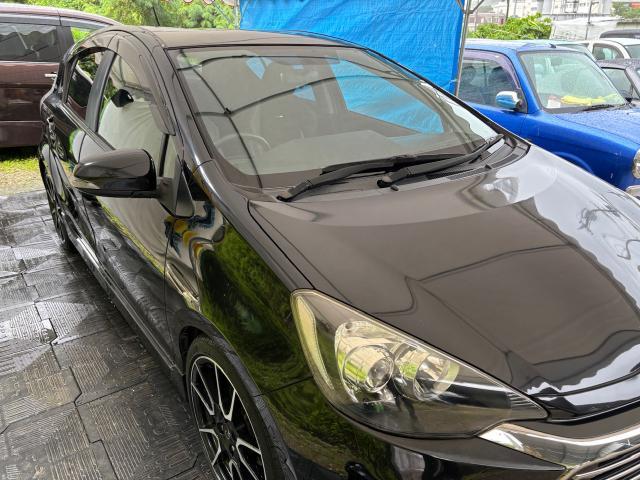 トヨタ　アクア　外装研磨
沖縄市　北中城村　うるま市　宜野湾市　浦添市　西原町　北谷町