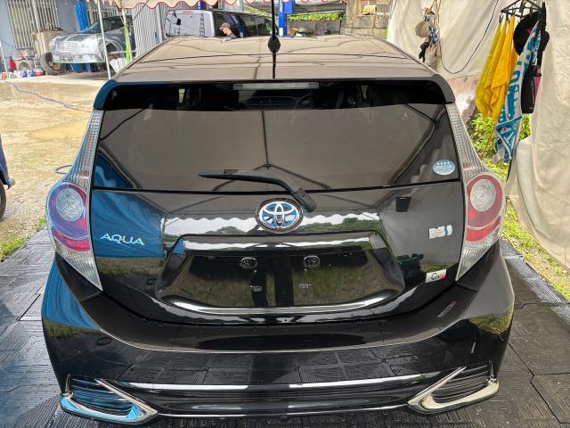 トヨタ　アクア　外装研磨
沖縄市　北中城村　うるま市　宜野湾市　浦添市　西原町　北谷町