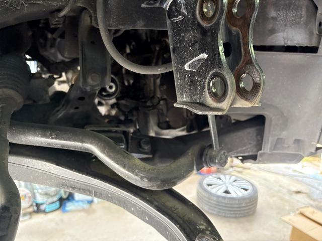 ホンダ　オデッセイ　ミッション・駆動系修理・整備　ドライブシャフト、ラックピニオン交換
沖縄市　北中城村　うるま市　宜野湾市　浦添市　西原町　北谷町