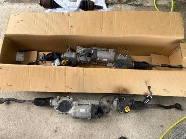 ホンダ　オデッセイ　ミッション・駆動系修理・整備　ドライブシャフト、ラックピニオン交換
沖縄市　北中城村　うるま市　宜野湾市　浦添市　西原町　北谷町