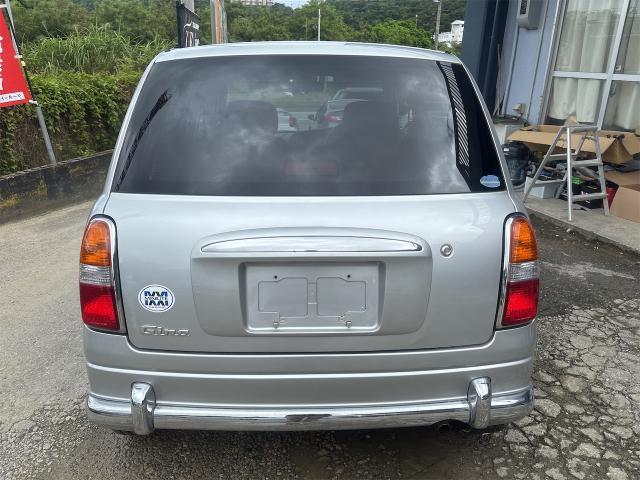 ダイハツ　ミラジーノ　クリーニング・清掃
沖縄市　北中城村　うるま市　宜野湾市　浦添市　西原町　北谷町