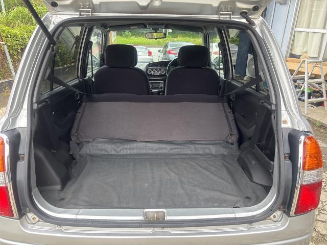 ダイハツ　ミラジーノ　クリーニング・清掃
沖縄市　北中城村　うるま市　宜野湾市　浦添市　西原町　北谷町