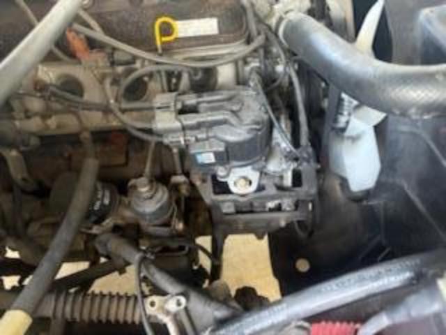 トヨタ　ハイラックス　電装系修理　エアコンコンプレッサー交換
沖縄市　北中城村　うるま市　宜野湾市　浦添市　西原町　北谷町