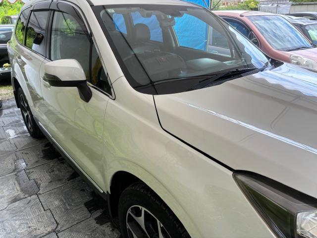 スバル　フォレスター　ガラスコーティング
沖縄市　北中城村　うるま市　宜野湾市　浦添市　西原町　北谷町