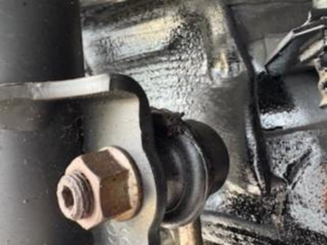 トヨタ ノア 車検 オイル交換、スタビリンクロッド交換、バッテリー交換
沖縄市 北中城村 うるま市 宜野湾市 浦添市 西原町 北谷町