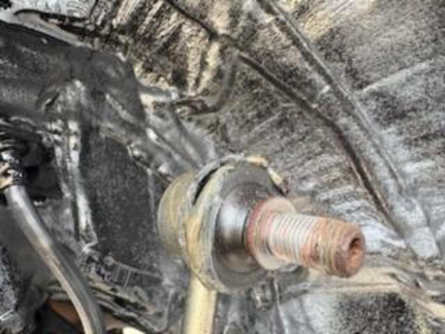 トヨタ ノア 車検 オイル交換、スタビリンクロッド交換、バッテリー交換
沖縄市 北中城村 うるま市 宜野湾市 浦添市 西原町 北谷町