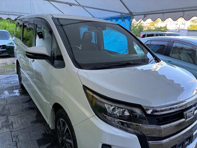 トヨタ　ノア　ガラスコーティング
沖縄市　北中城村　うるま市　宜野湾市　浦添市　西原町　北谷町