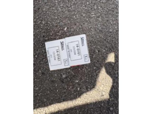 日産　エクストレイル　ライト・ウィンカー類修理・整備　ヘッドライトバルブ交換
沖縄市　北中城村　うるま市　宜野湾市　浦添市　西原町　北谷町