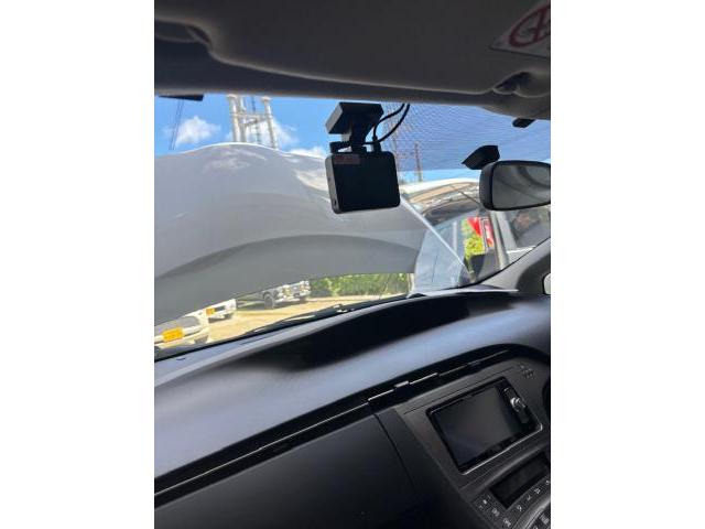 トヨタ　プリウス　ドライブレコーダー取り付け
沖縄市　北中城村　うるま市　宜野湾市　浦添市　西原町　北谷町