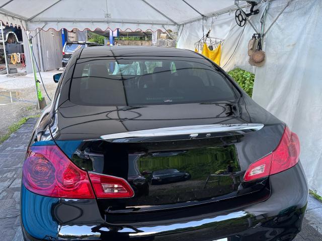 日産　スカイライン　ガラスコーティング
沖縄市　北中城村　うるま市　宜野湾市　浦添市　西原町　北谷町