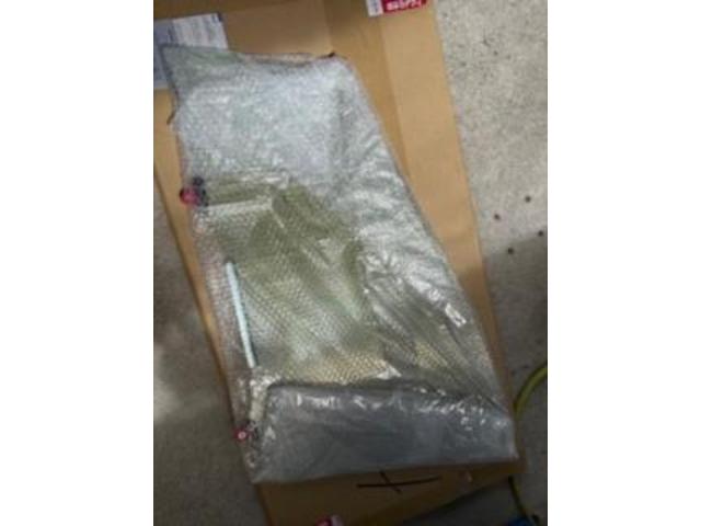 トヨタ　アクア　その他修理・整備　フロントドアガラス交換
沖縄市　北中城村　うるま市　宜野湾市　浦添市　西原町　北谷町