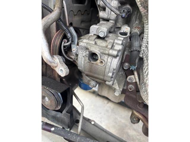 トヨタ　ピクシスメガ　電装系修理
沖縄市　北中城村　うるま市　宜野湾市　浦添市　西原町　北谷町