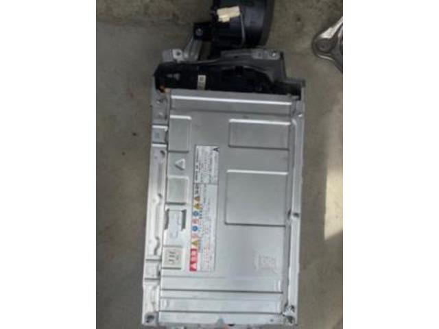 トヨタ　アクア　電装系修理　HVバッテリー
沖縄市　北中城村　うるま市　宜野湾市　浦添市　西原町　北谷町