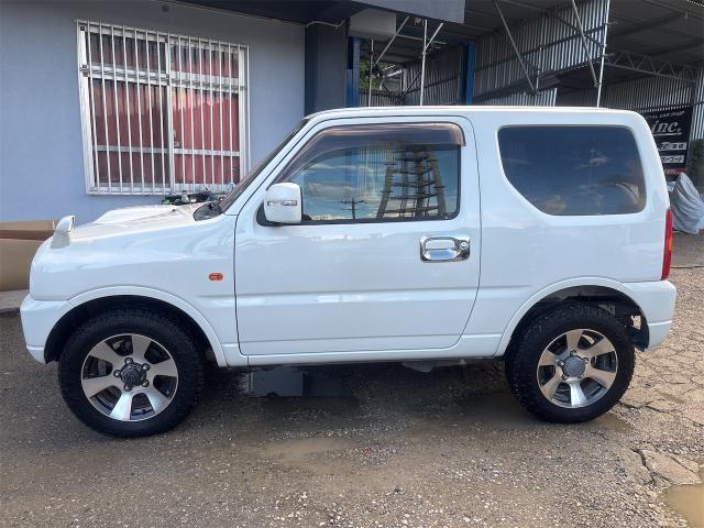 スズキ　ジムニー　クリーニング・清掃
沖縄市　北中城村　うるま市　宜野湾市　浦添市　西原町　北谷町