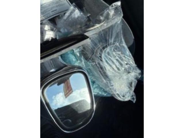 ダイハツ　ミラジーノ　電装系修理　電動格納ミラー交換
沖縄市　北中城村　うるま市　宜野湾市　浦添市　西原町　北谷町