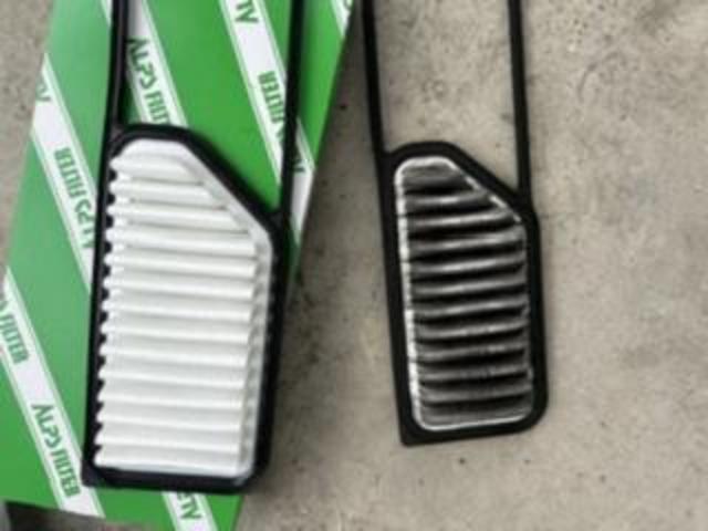 ダイハツ ミラココア エアエレメント交換沖縄市　北中城村　うるま市　宜野湾市　浦添市　西原町　北谷町