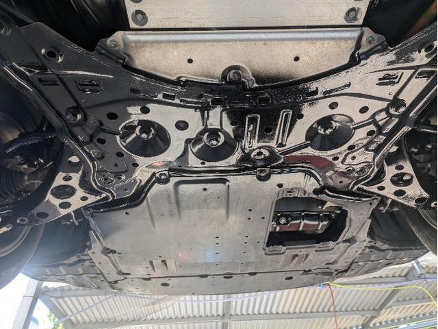 トヨタ　プリウス　車検
沖縄市　北中城村　うるま市　宜野湾市　浦添市　西原町　北谷町