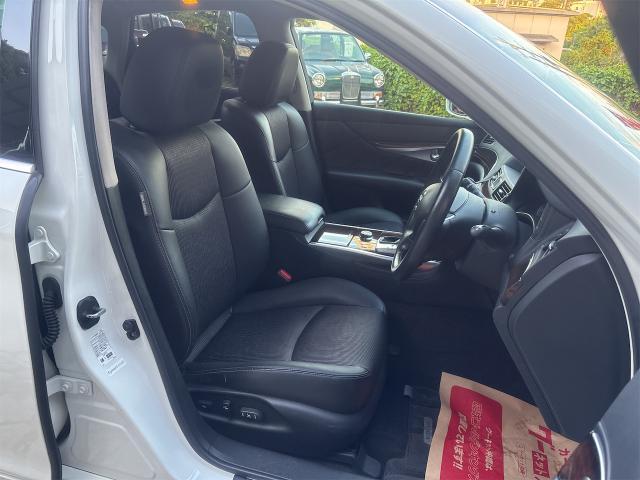 日産　フーガ　クリーニング・清掃
沖縄市　北中城村　うるま市　宜野湾市　浦添市　西原町　北谷町