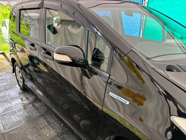 ホンダ　フリードハイブリッド　外装研磨
沖縄市　北中城村　うるま市　宜野湾市　浦添市　西原町　北谷町