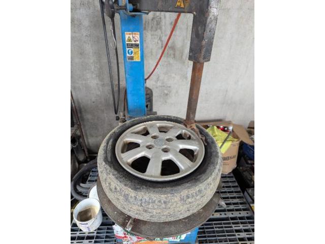 ダイハツ　ミラジーノ　車検
沖縄市　北中城村　うるま市　宜野湾市　浦添市　西原町　北谷町