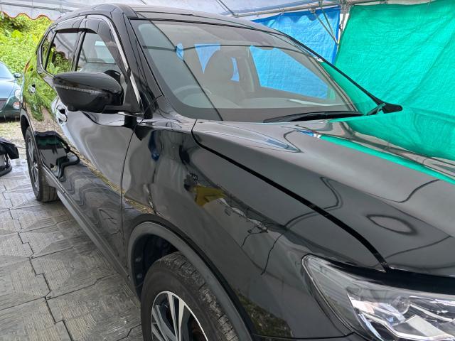 日産　エクストレイル　外装研磨
沖縄市　北中城村　うるま市　宜野湾市　浦添市　西原町　北谷町