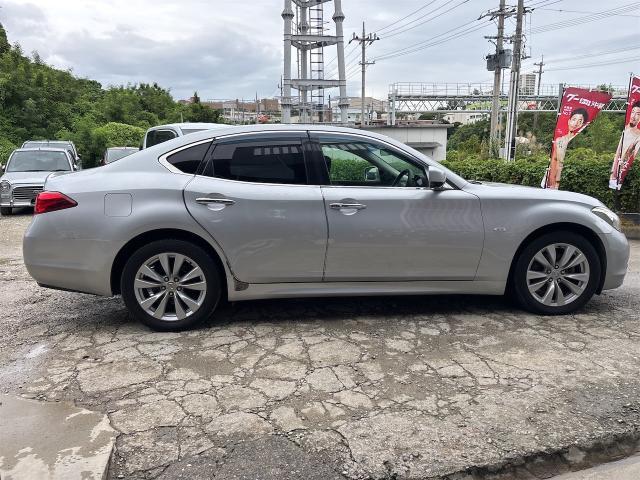 日産　フーガ　外装クリーニング　沖縄市　北中城村　うるま市　宜野湾市　浦添市　西原町　北谷町