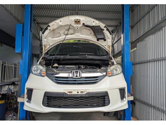 ホンダ　フリード　車検
沖縄市　北中城村　うるま市　宜野湾市　浦添市　西原町　北谷町