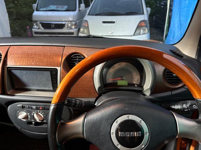 ダイハツ　ミラジーノ　クリーニング・清掃
沖縄市　北中城村　うるま市　宜野湾市　浦添市　西原町　北谷町