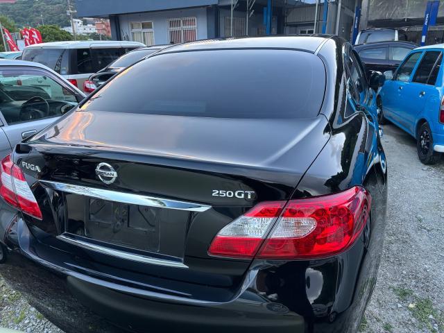 日産　フーガ　外装研磨
沖縄市　北中城村　うるま市　宜野湾市　浦添市　西原町　北谷町