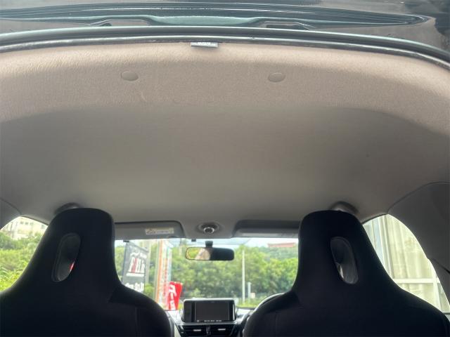 トヨタ　ｉＱ　クリーニング・清掃
沖縄市　北中城村　うるま市　宜野湾市　浦添市　西原町　北谷町