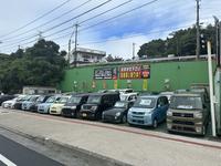 大型展示場！屋宜原交差点すぐ！在庫約１００台。