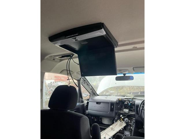 三菱　デリカ　D5　ミツビシ　フリップダウンモニター取付　ケンウッドフルセグナビ取付　ビートソニックDSX-09R　沖縄市　嘉手納町　うるま市　北谷町　北中城村　