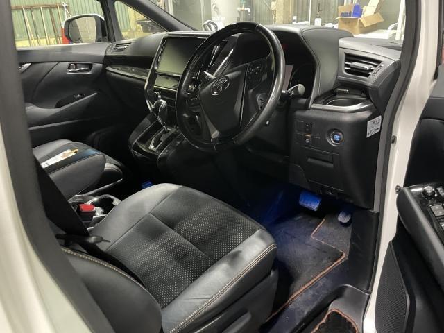 アルファード　ドラレコ取付 ３０アルファード　前後ドライブレコーダー　コムテック　　沖縄県　沖縄市　うるま市　恩納村　読谷村　宜野湾市　北谷町　名護市