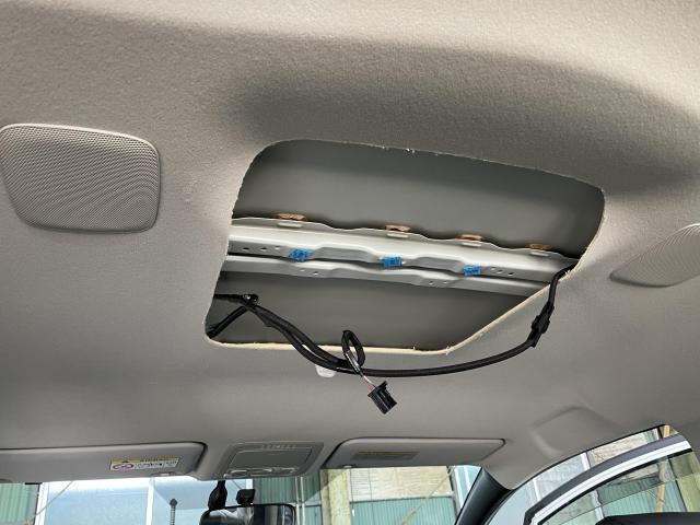 ヴォクシー　フリップダウンモニター　前後ドライブレコーダー　アルパイン　取付　トヨタ　80系　コムテック　沖縄市　北中城村　恩納村　北谷町　読谷村　うるま市　北中城村　嘉手納町