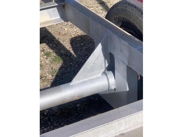 船台　修理　溶接　トレーラー　沖縄県　沖縄市　うるま市　恩納村　読谷村　宜野湾市　北谷町　名護市