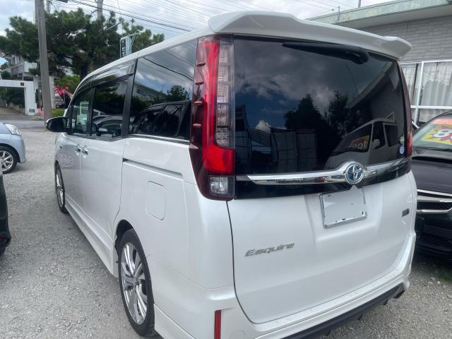 トヨタ　エスクァイア　その他電装系取付　カーフィルム施工　社外スカッフプレート　リアガラスフィルム　5面　持込取付　持込　沖縄県　沖縄市　うるま市　恩納村　読谷村　宜野湾市　北谷町　名護市