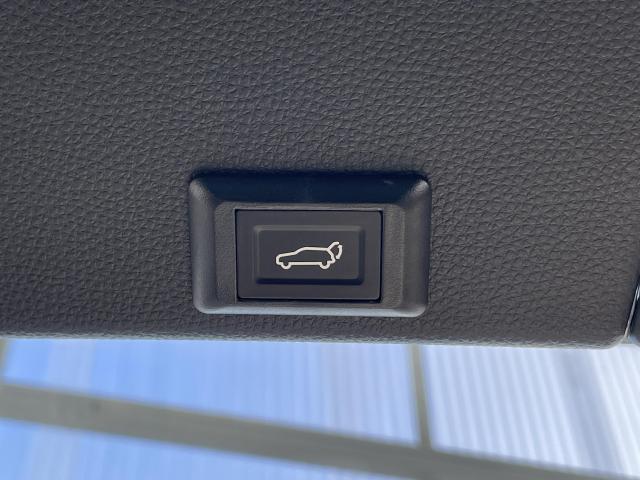 トヨタ　ＲＡＶ４　電動パワーバックドア　社外　取付　沖縄県　沖縄市　うるま市　恩納村　読谷村　宜野湾市　北谷町　名護市　