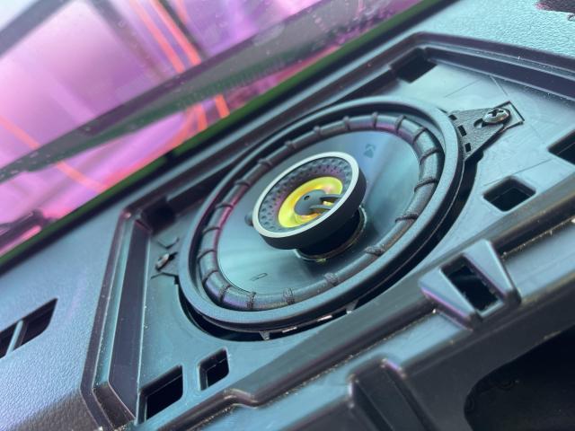 ダイハツ　ハイゼットトラック　スピーカー取付　KICKER　CSC44　コアキシャル　社外フローティング　沖縄県　沖縄市　うるま市　恩納村　読谷村　宜野湾市　北谷町　名護市