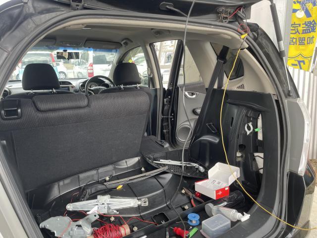 ホンダ　フィット　バックカメラ取付 　沖縄県　沖縄市　うるま市　恩納村　読谷村　宜野湾市　北谷町　名護市